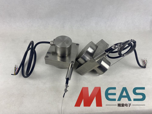 ����λ�ƾ��a��Ҫ����(j��)���y���c(di��n)���\(y��n)��܉�E���ִ�ֱ