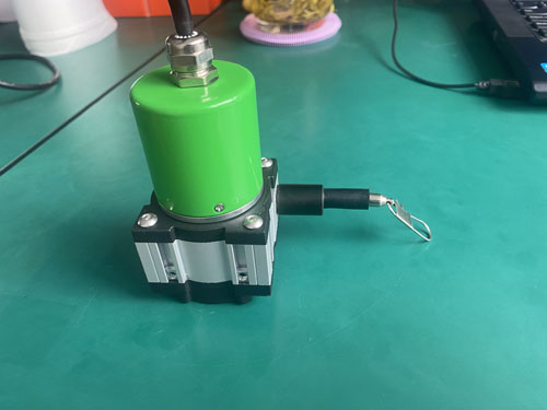 ����λ�ƾ��a���pС�`��}�����o���