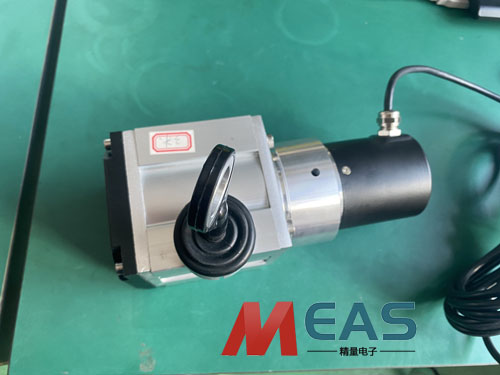 ����λ�Ƃ��������Դ�����O������l(f��)�c(di��n)�֎׾���