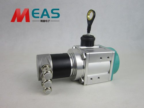 ����λ�ƾ��a����΁�y(c��)��λ�Ɣ�(sh��)ֵ