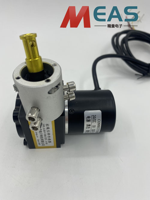 ����(xi��n)λ�ƾ��a������(zh��n)�o(w��)�`�ؑ�(y��ng)����늙C(j��)�Ķ�λ�y(c��)��ϵ�y(t��ng)��